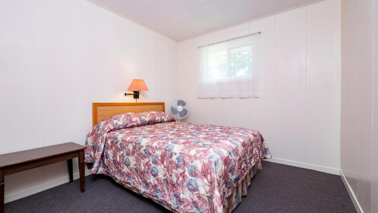 Bel Air Cottages And Motel Sauble Beach Eksteriør bilde