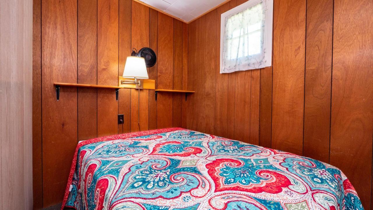 Bel Air Cottages And Motel Sauble Beach Eksteriør bilde