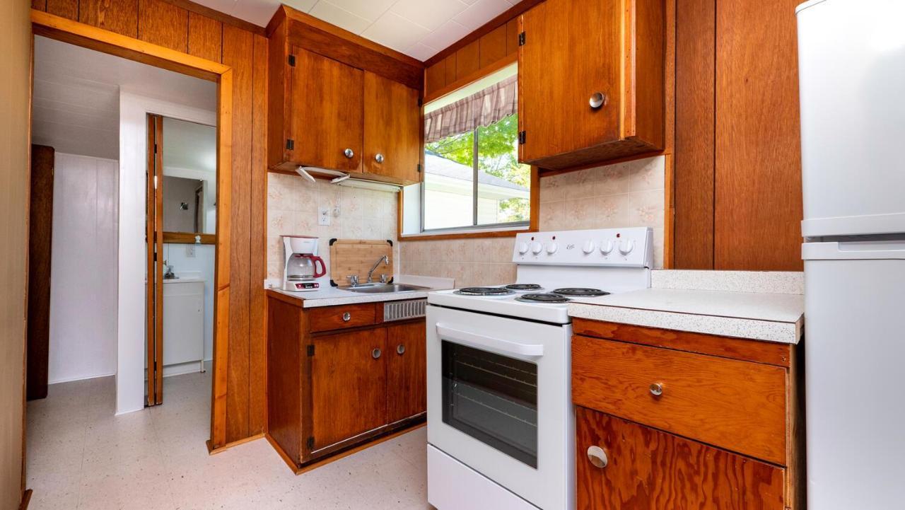 Bel Air Cottages And Motel Sauble Beach Eksteriør bilde