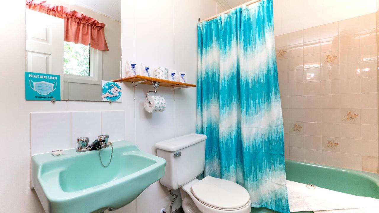 Bel Air Cottages And Motel Sauble Beach Eksteriør bilde