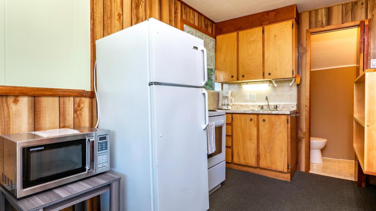 Bel Air Cottages And Motel Sauble Beach Eksteriør bilde
