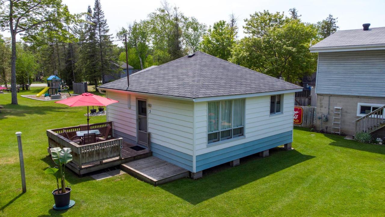 Bel Air Cottages And Motel Sauble Beach Eksteriør bilde