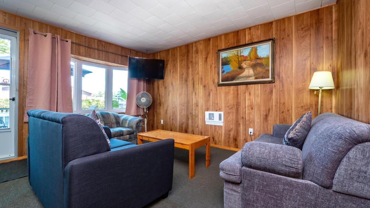 Bel Air Cottages And Motel Sauble Beach Eksteriør bilde