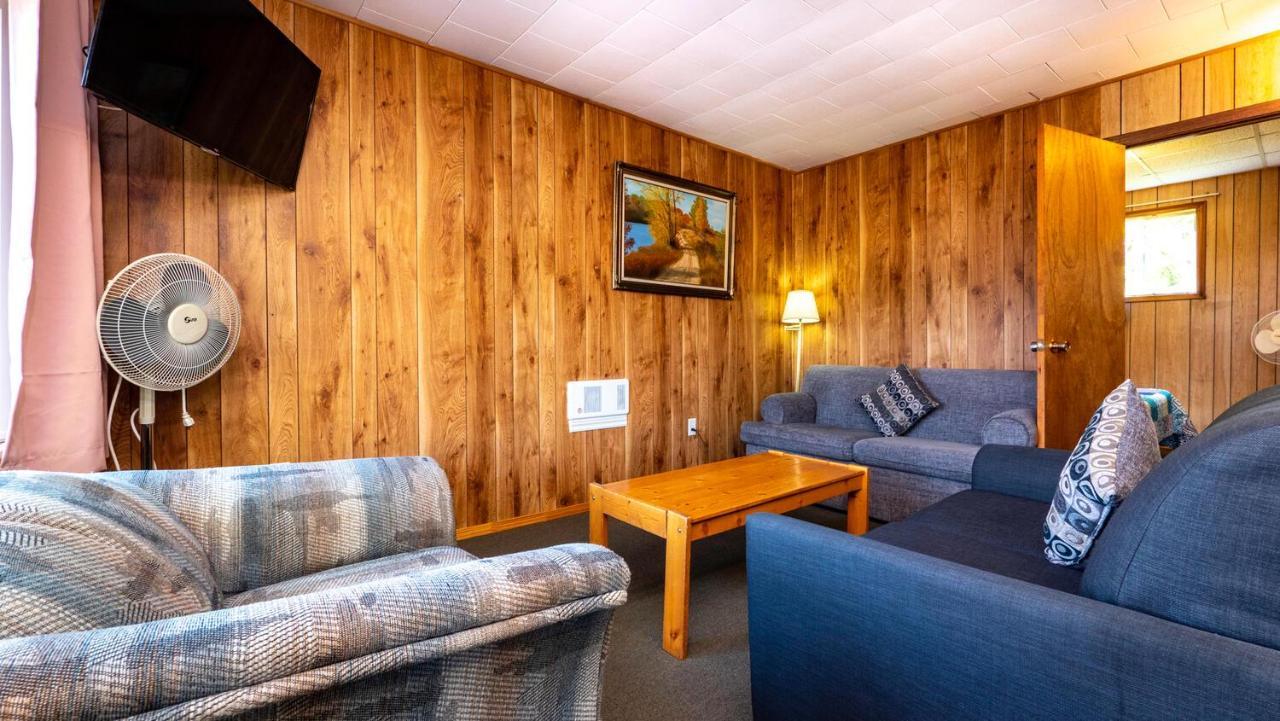 Bel Air Cottages And Motel Sauble Beach Eksteriør bilde