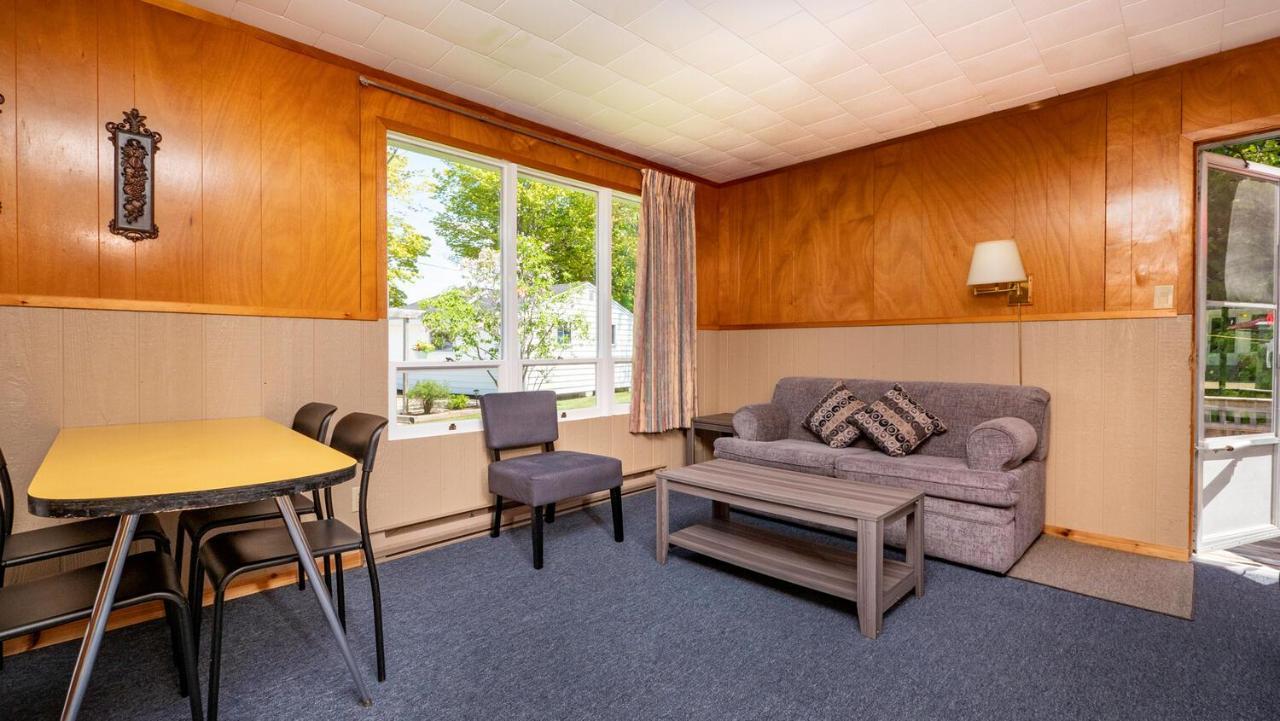 Bel Air Cottages And Motel Sauble Beach Eksteriør bilde
